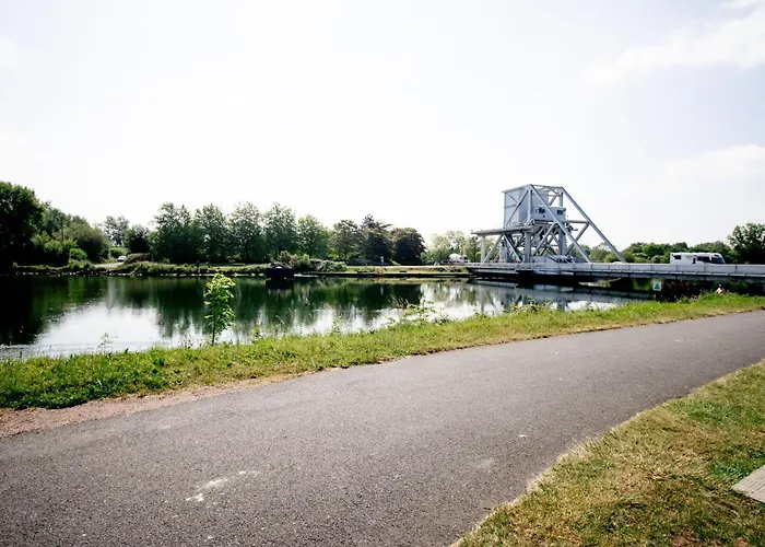 Pegasus - 3 - Parkings - By Primo Villa Bénouville